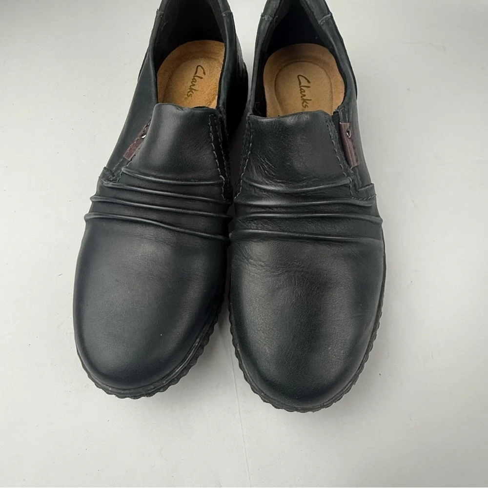 Clarks Womens 8 Magnolia Faye Black Leather Slip On Loafer